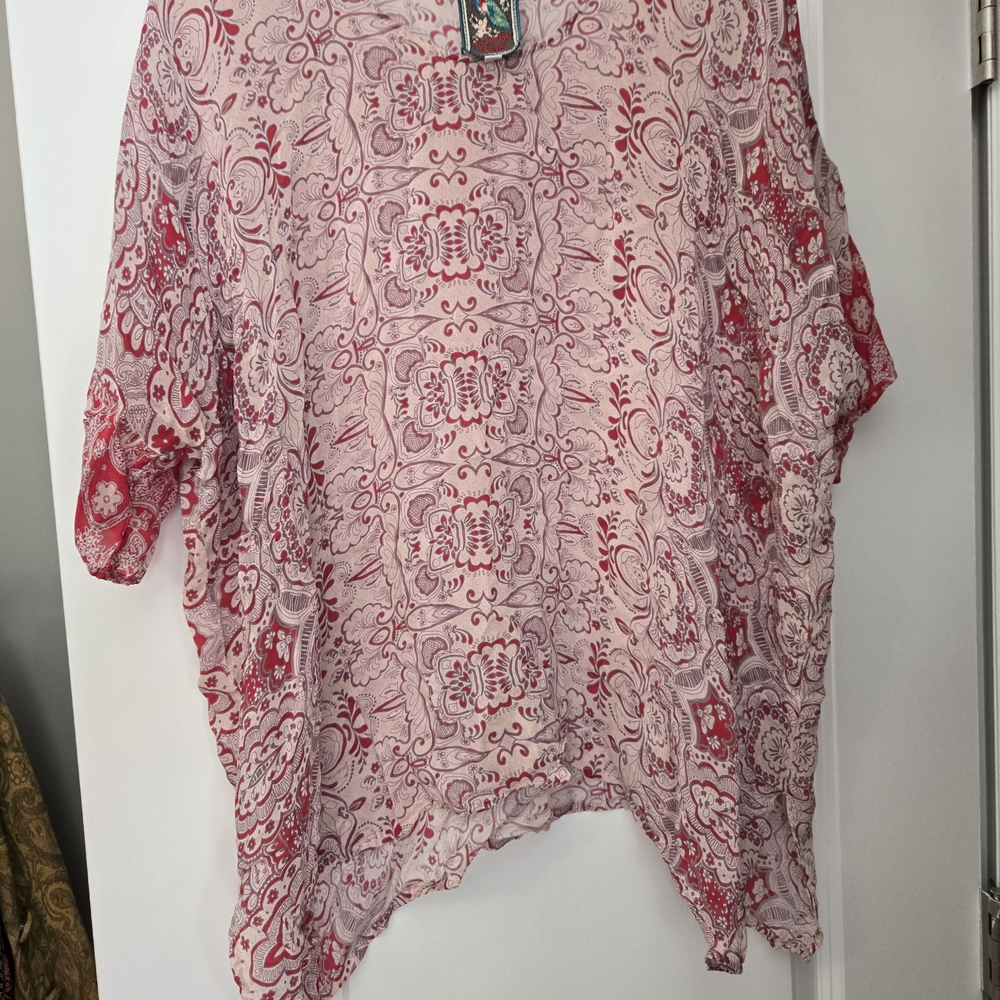 Johnny Was Red and White Patterned Top